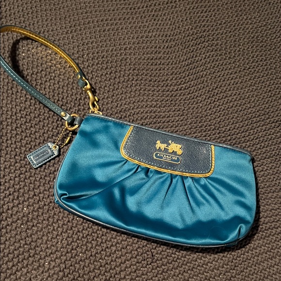 VINTAGE Coach Blue and Black Wristlet with Gold Accents - Picture 1 of 6